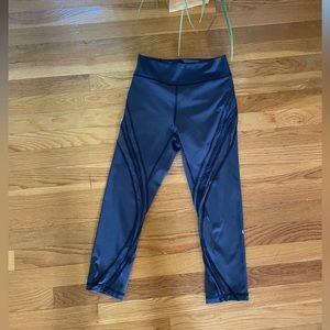 LULULEMON cropped leggings